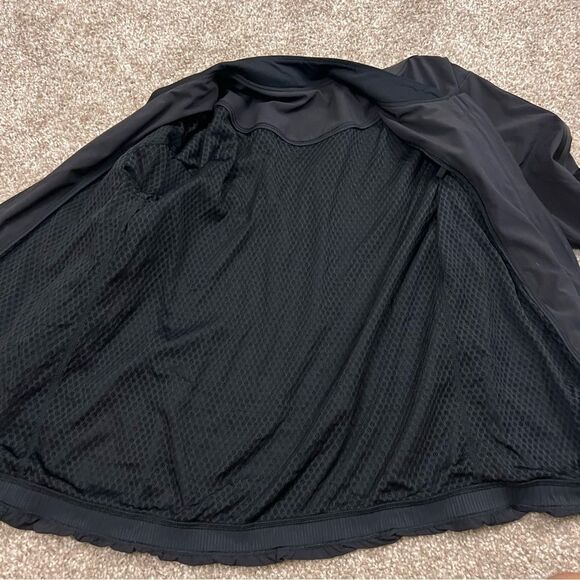 Lululemon Lightweight Bomber - Picture 9 of 10